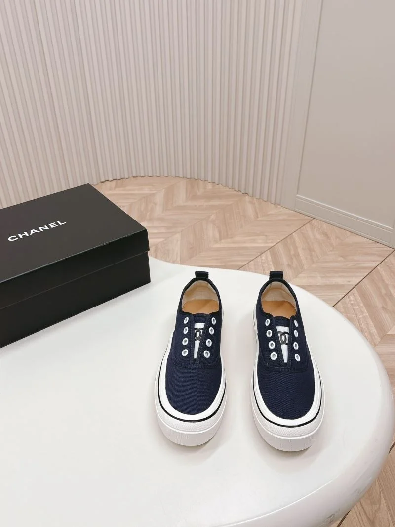 Functional Chanel Low Shoes 18111