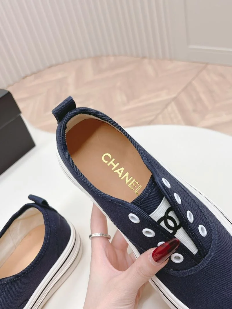 Functional Chanel Low Shoes 18111