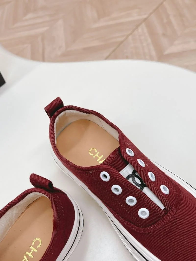 RelaxedFit Chanel Low Shoes 18098