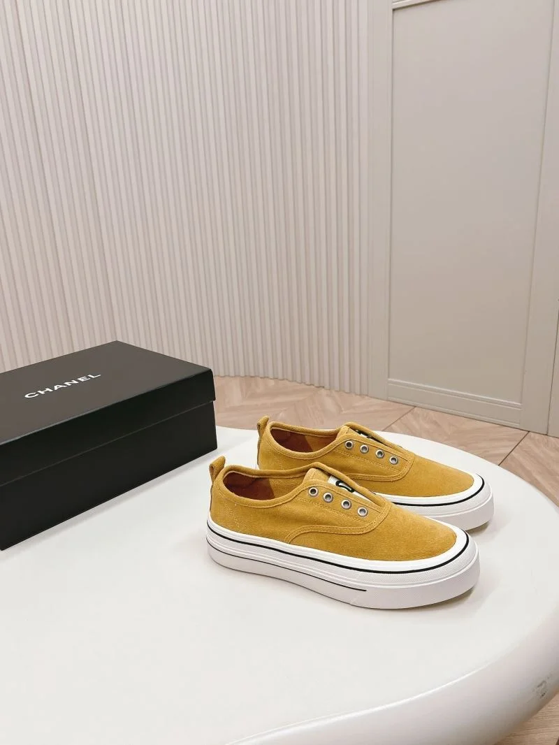 Chanel Low Shoes TravelReady 18096