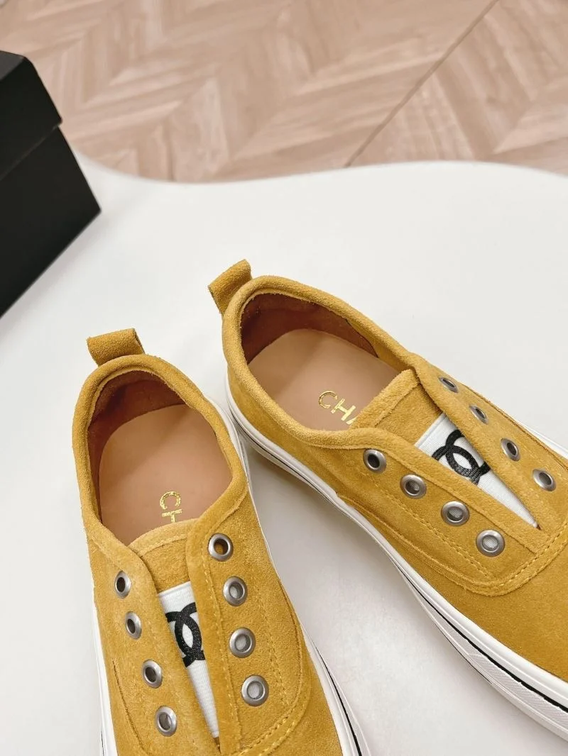 Chanel Low Shoes TravelReady 18096