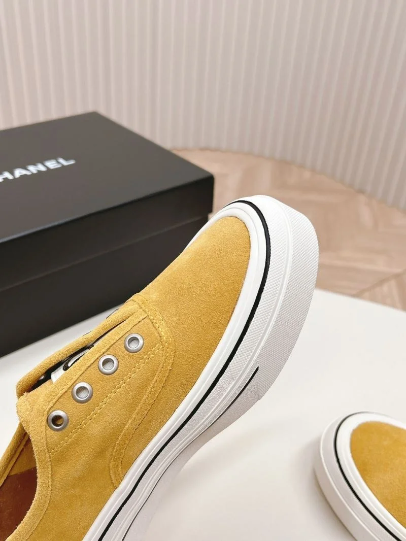 Chanel Low Shoes TravelReady 18096