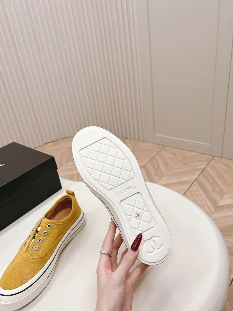 Chanel Low Shoes TravelReady 18096