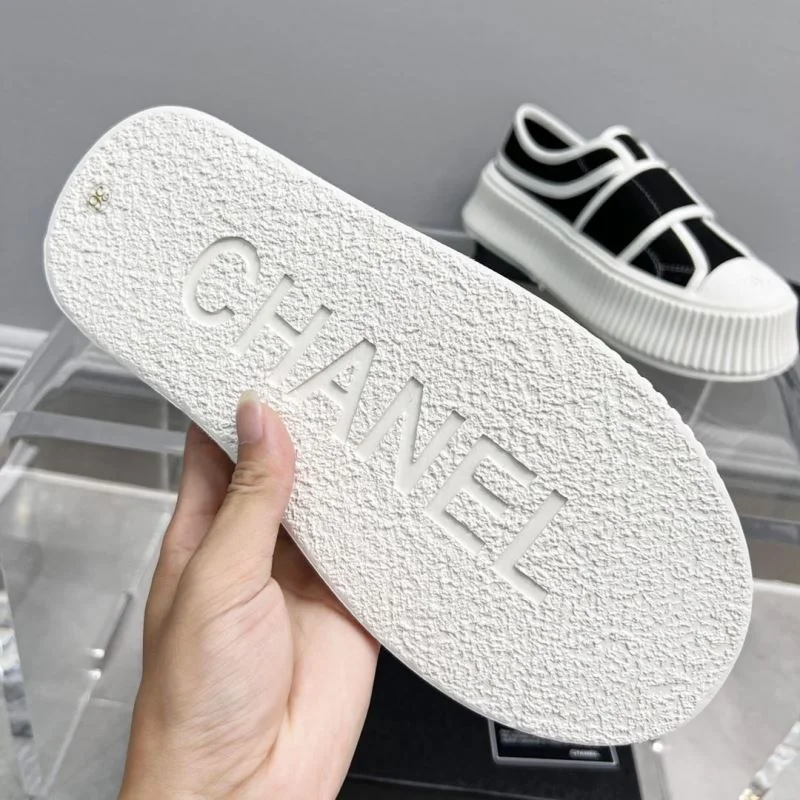 SmoothTexture Chanel Low Shoes 18086