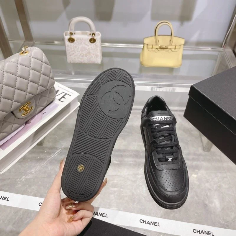 Chanel Low Shoes Resilient 18092