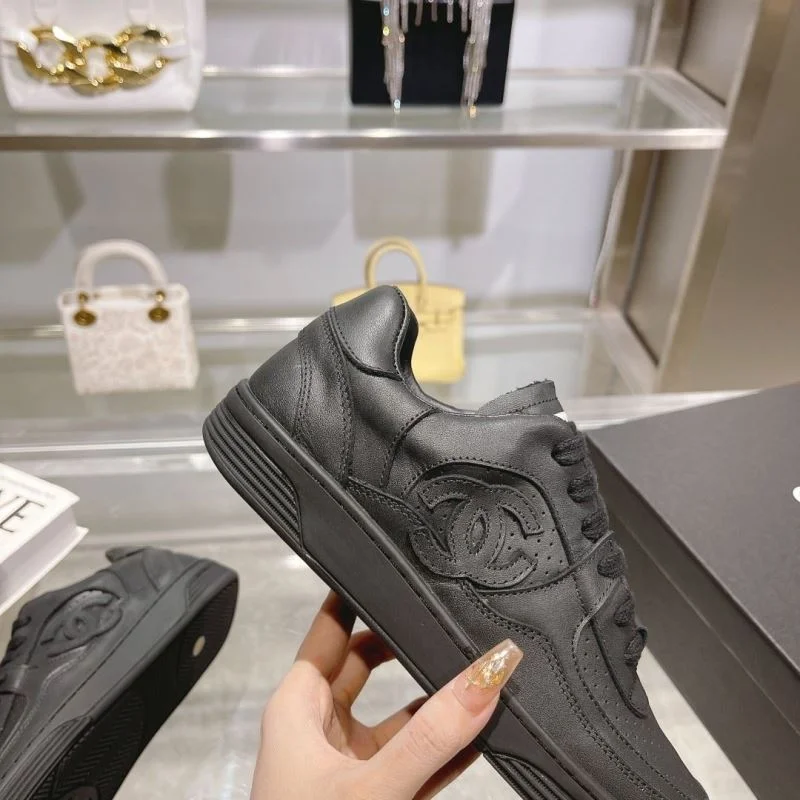 Chanel Low Shoes Resilient 18092
