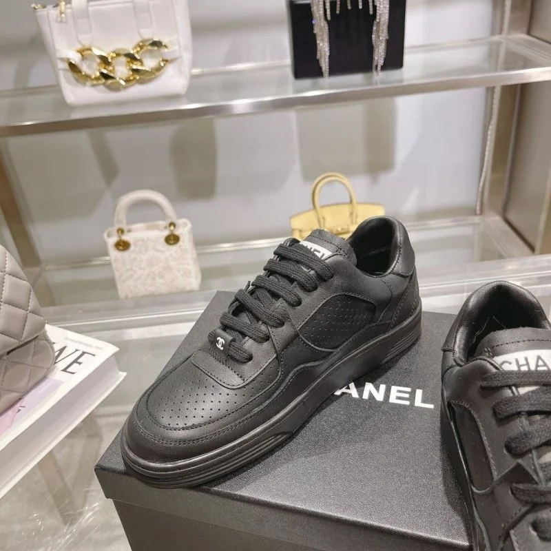 Chanel Low Shoes Resilient 18092