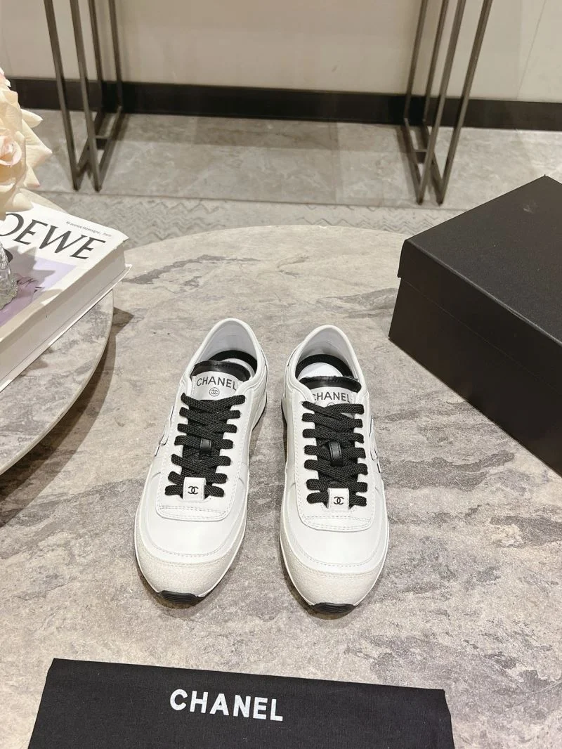 Minimalist Chanel Low Shoes 18097