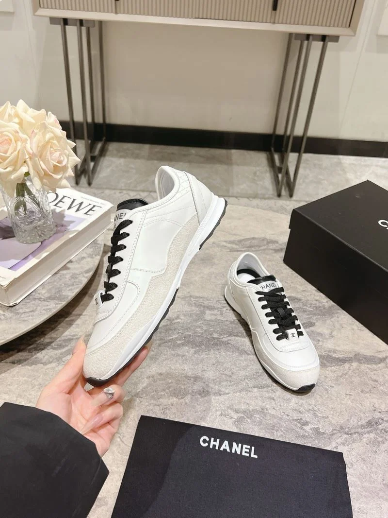 Minimalist Chanel Low Shoes 18097