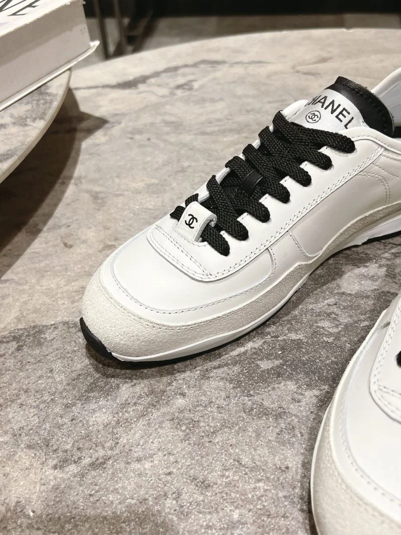 Minimalist Chanel Low Shoes 18097