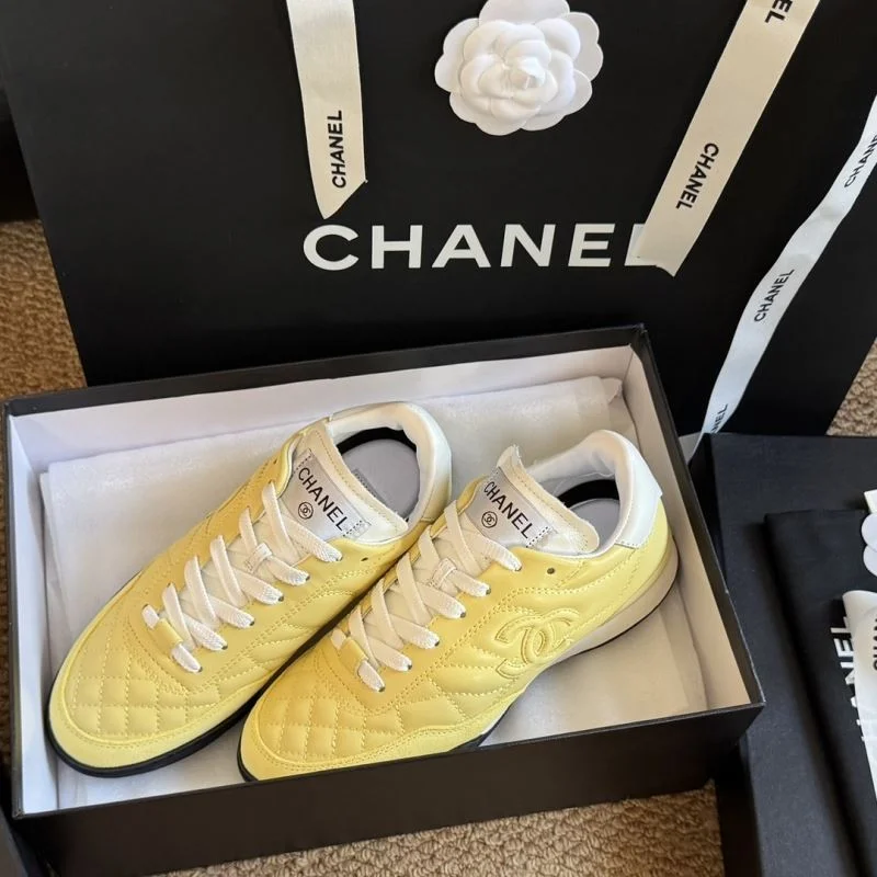 Chanel Low Shoes Functional 18100