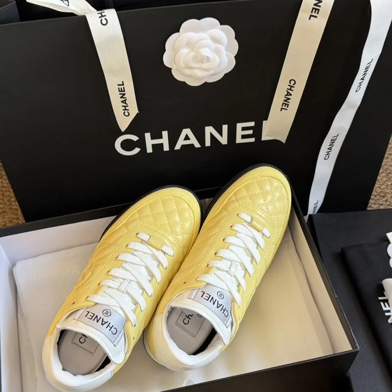Chanel Low Shoes Functional 18100