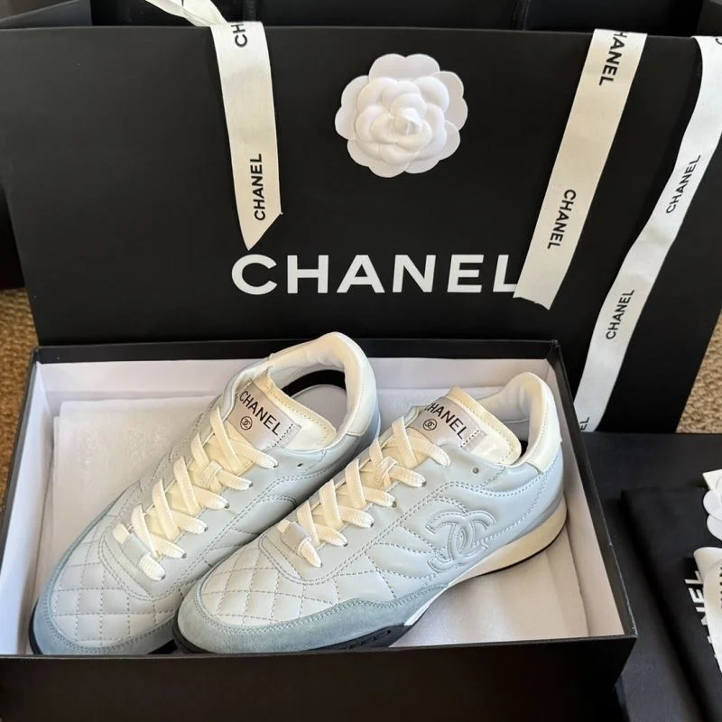 FashionForward Chanel Low Shoes 18089