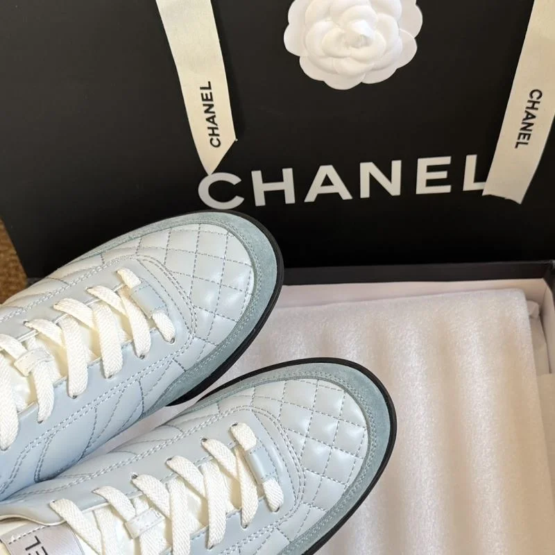 FashionForward Chanel Low Shoes 18089
