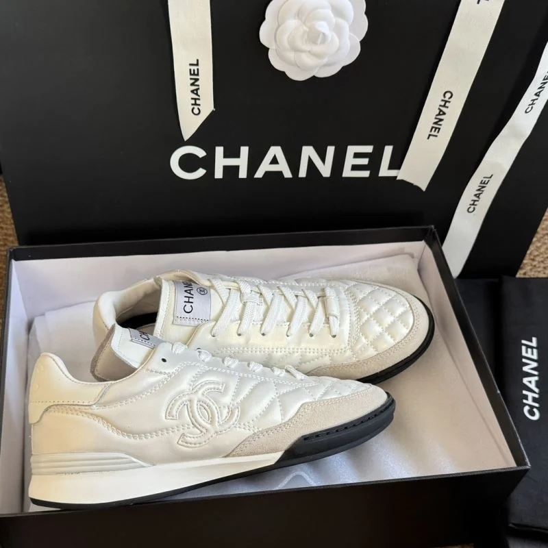 Chanel Low Shoes Efficient 18082