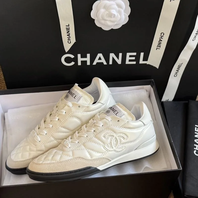 Chanel Low Shoes Efficient 18082