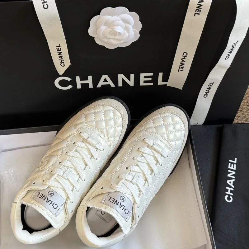 Chanel Low Shoes Efficient 18082
