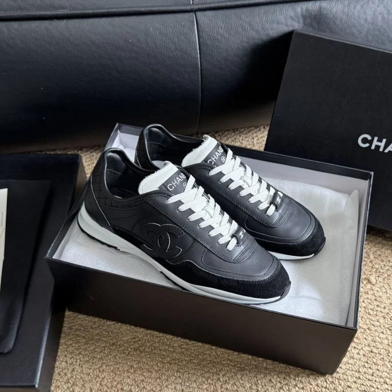 Original Chanel Low Shoes 18084