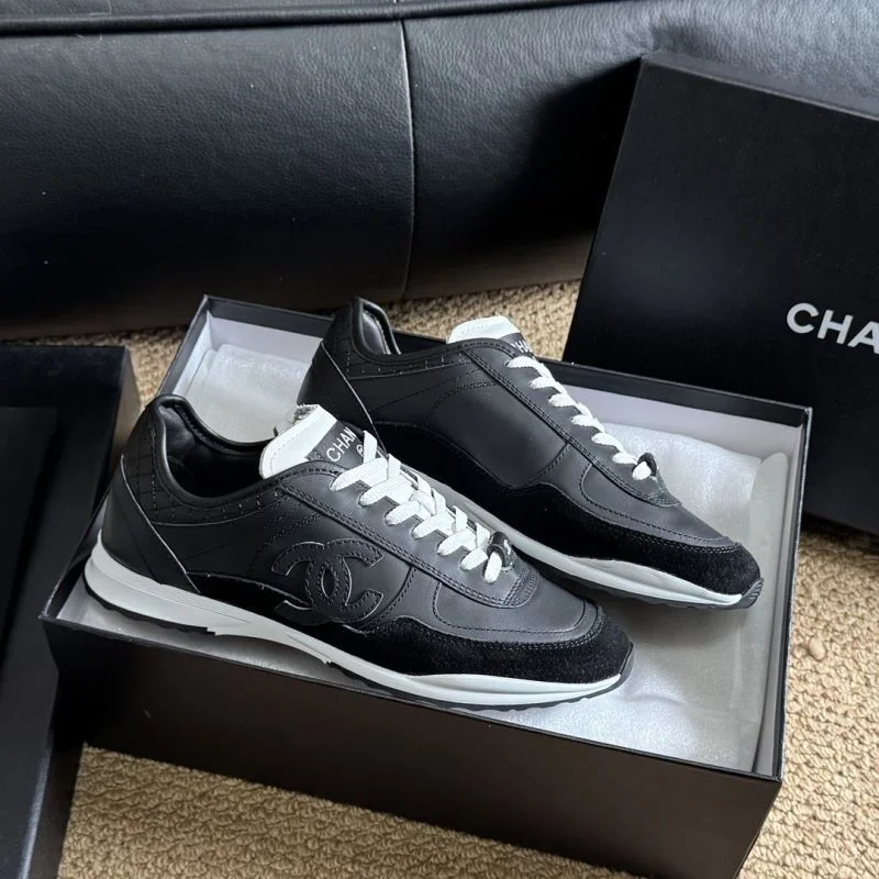 Original Chanel Low Shoes 18084