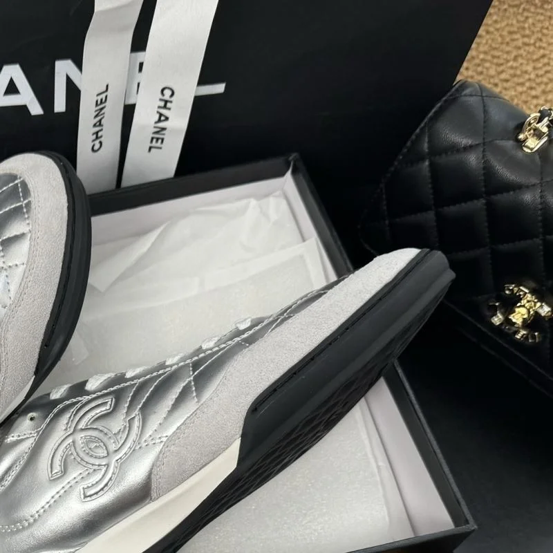 EyeCatching Chanel Low Shoes 18078