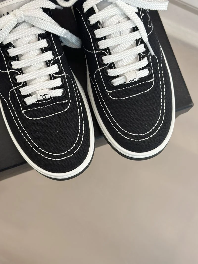 Chanel Low Shoes Refined 18069
