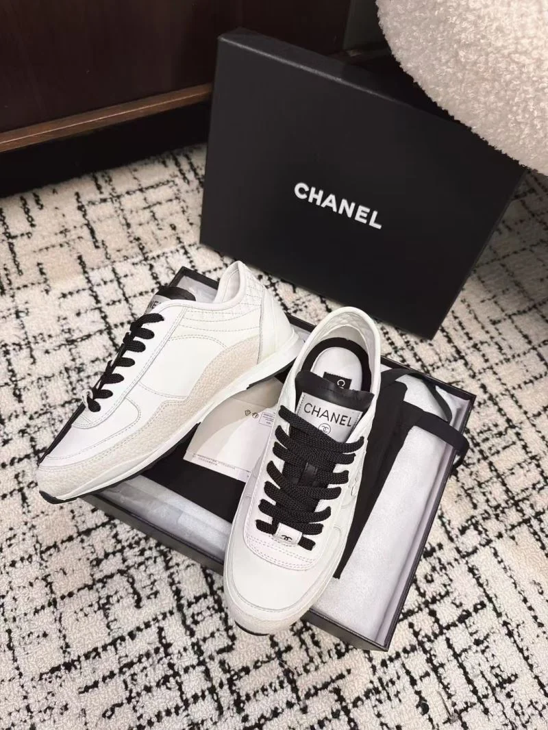 Chanel Low Shoes Snug 18054