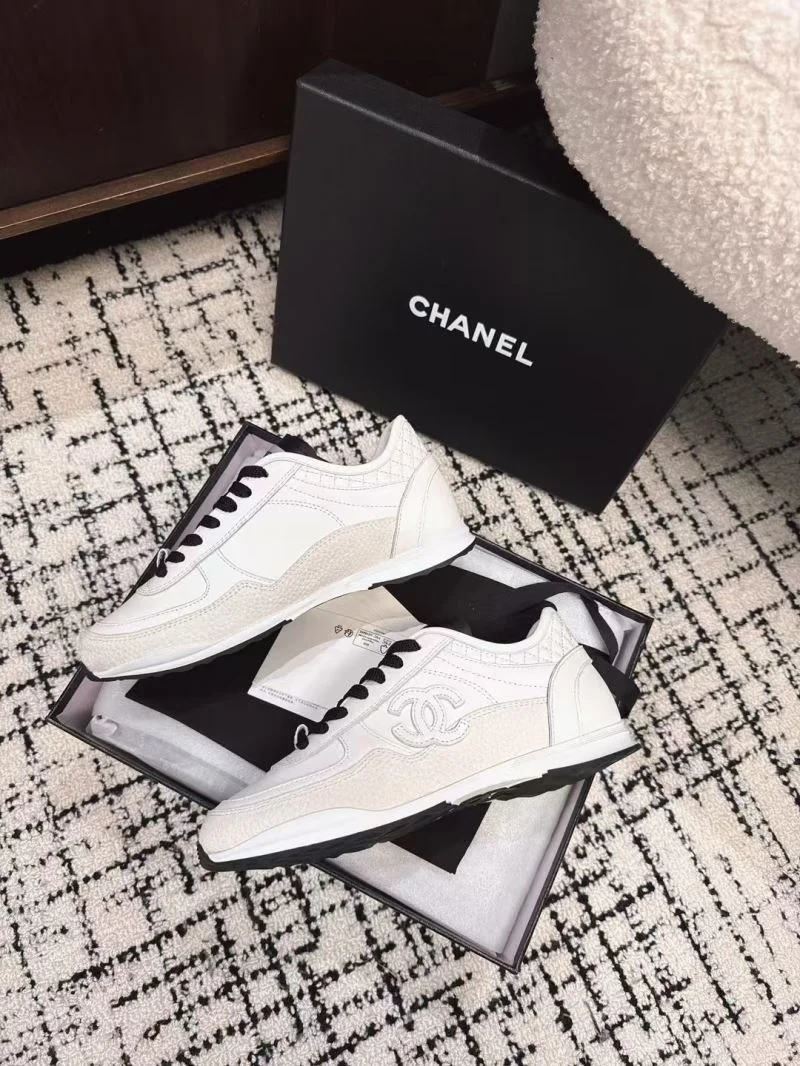 Chanel Low Shoes Snug 18054