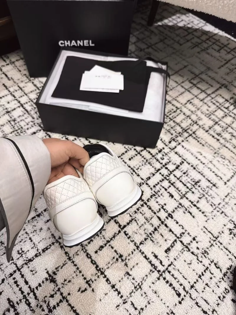 Chanel Low Shoes Snug 18054