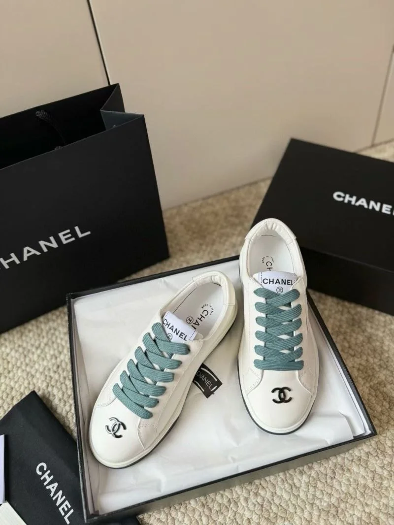 Breathable Chanel Low Shoes 18045