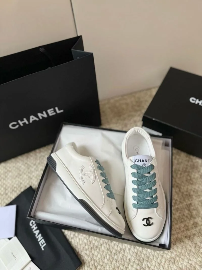 Breathable Chanel Low Shoes 18045