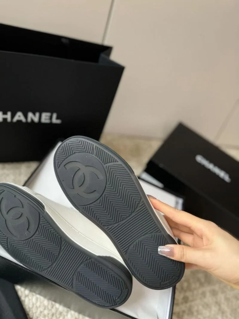Breathable Chanel Low Shoes 18045