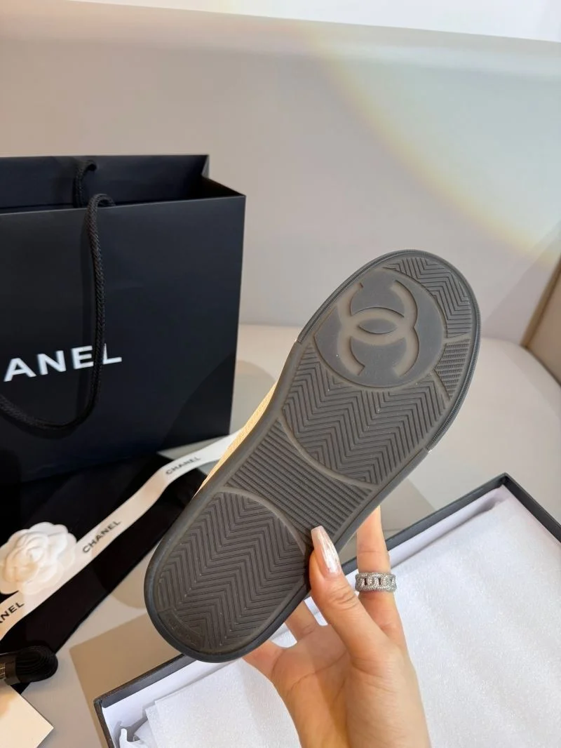 Chanel Low Shoes GoAnywhere 18052