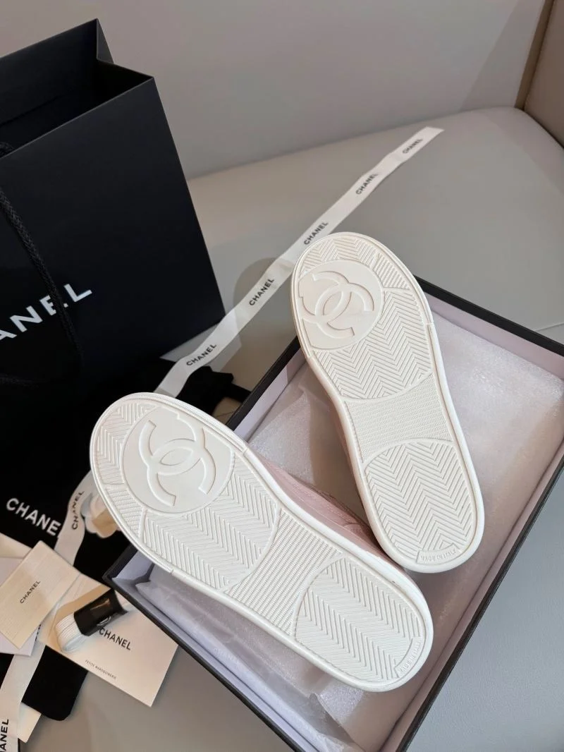 Chanel Low Shoes Classic 18051