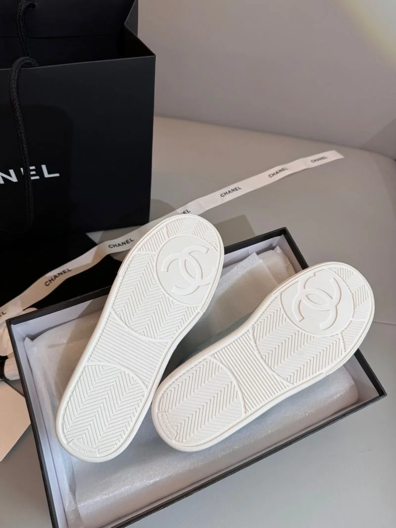 ZipUp Chanel Low Shoes 18047
