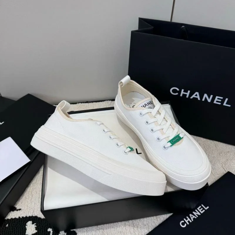 Chanel Low Shoes Practical 18044