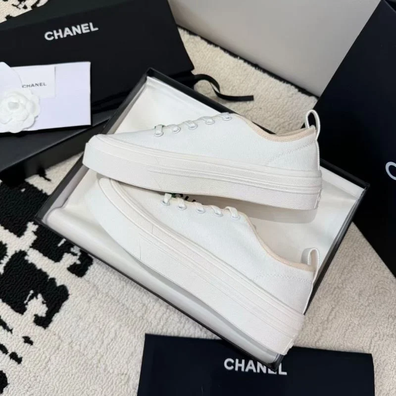 Chanel Low Shoes Practical 18044