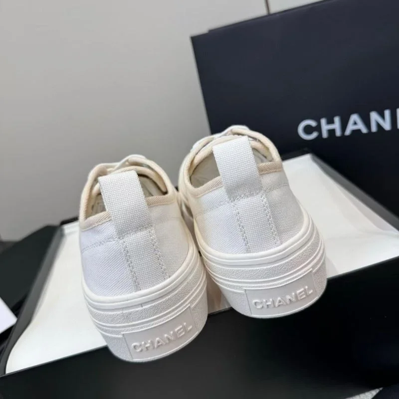 Chanel Low Shoes Practical 18044