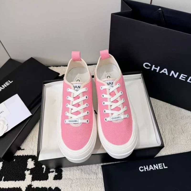 Chanel Low Shoes StreetReady 18039