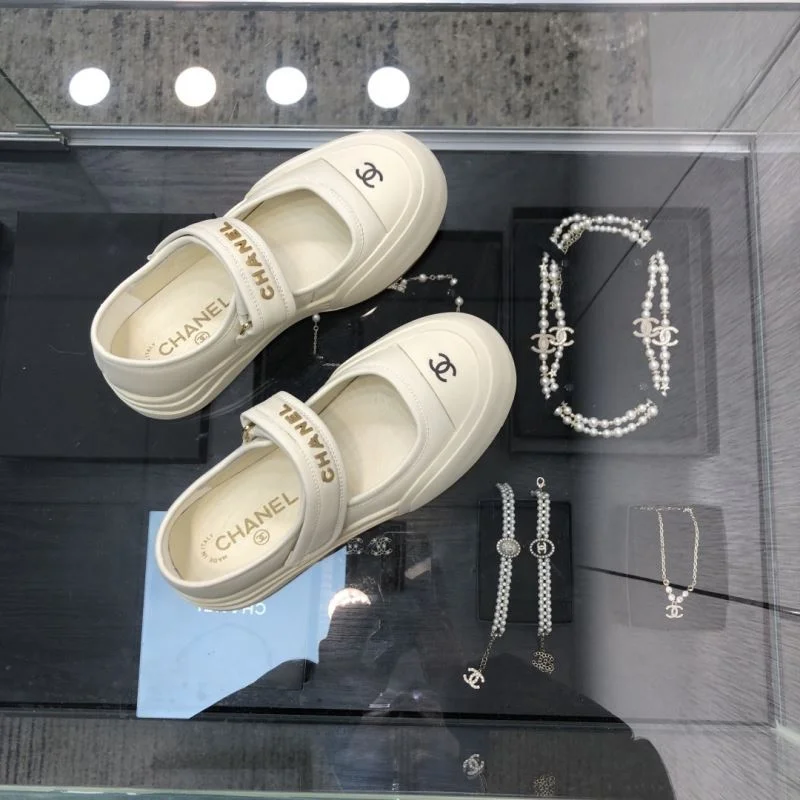 Chanel Low Shoes DailyWear 18028