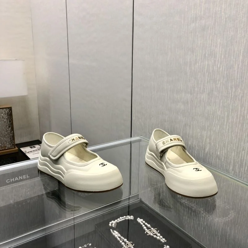 Chanel Low Shoes DailyWear 18028