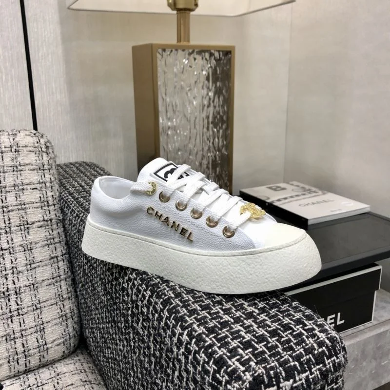 Chanel Low Shoes Durable 18033