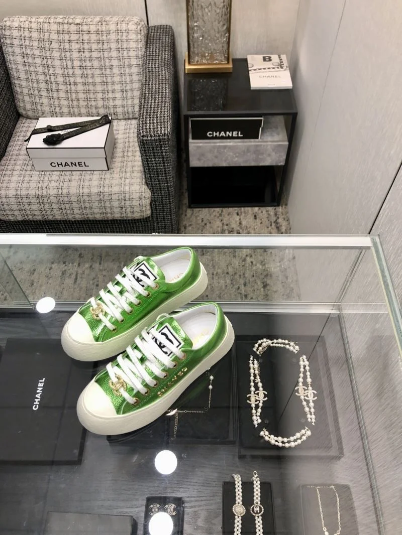 Chanel Low Shoes Durable 18027