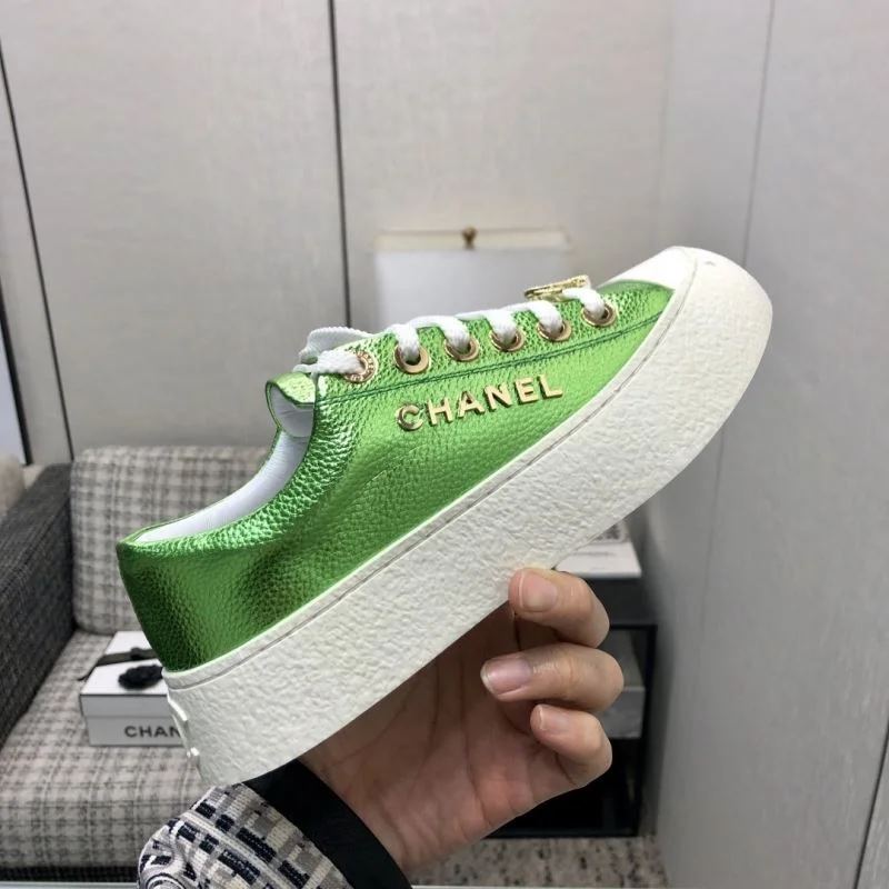 Chanel Low Shoes Durable 18027