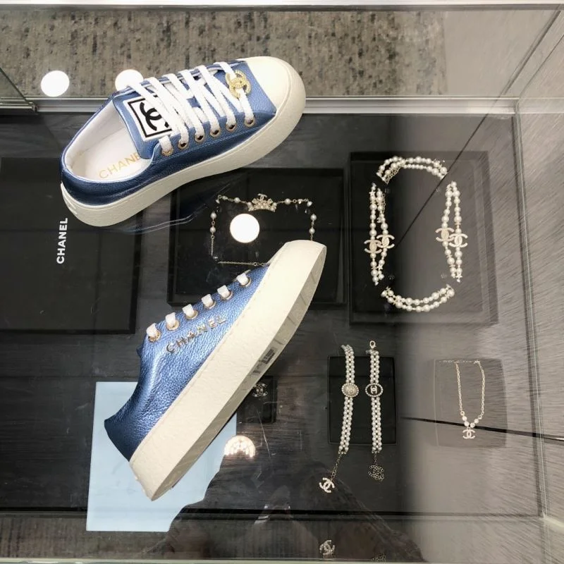 Resilient Chanel Low Shoes 18043