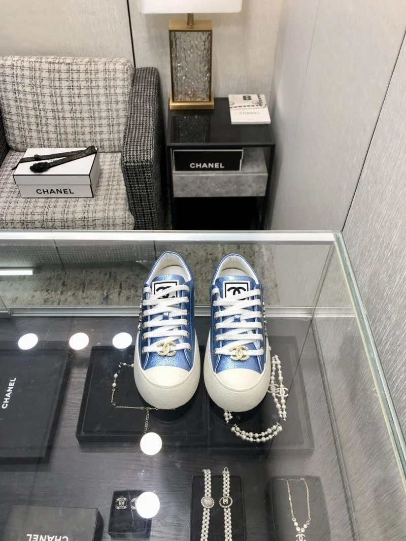 Resilient Chanel Low Shoes 18043