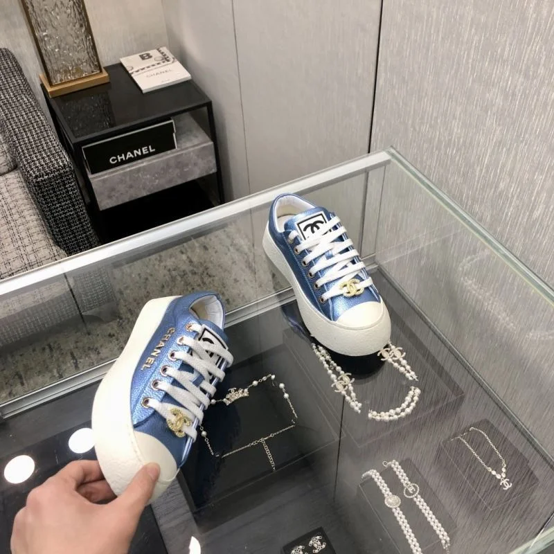 Resilient Chanel Low Shoes 18043