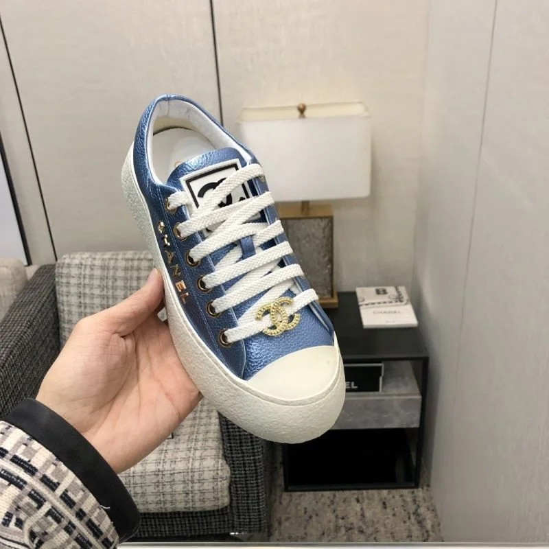 Resilient Chanel Low Shoes 18043