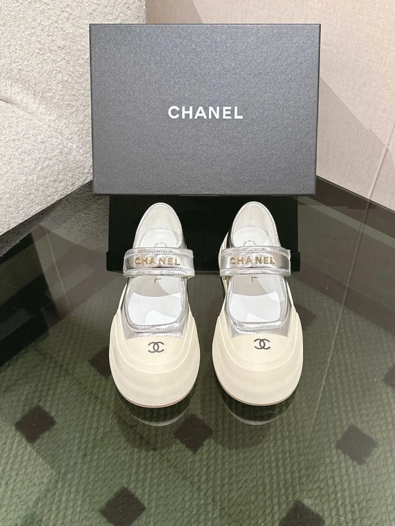 Colorful Chanel Low Shoes 18023
