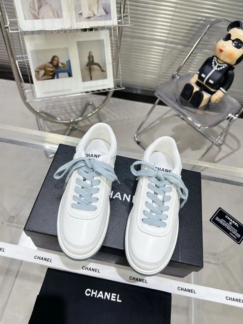 Chanel Low Shoes Sleek 18049