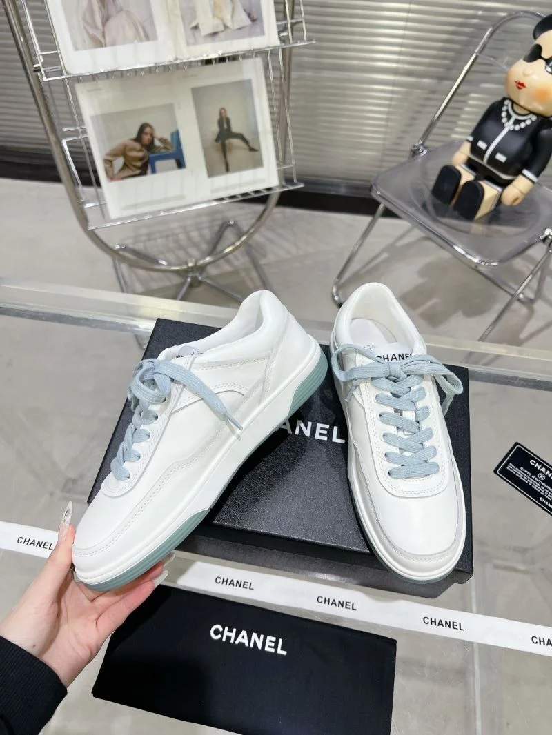 Chanel Low Shoes Sleek 18049